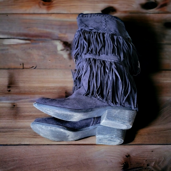 *SOLD* Not Rated' 16" Blk Faux Suede Layered fringed boot with a zip closure 7.5 - Picture 5 of 13